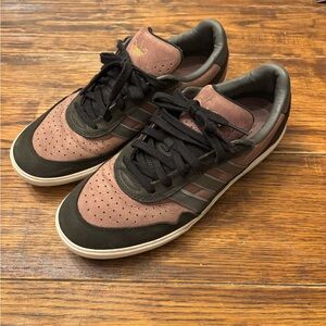 Adidas Tyshawn shoe in black/purple. Worn 3 times for short periods.